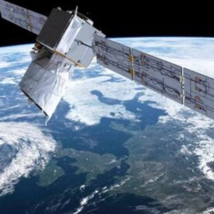 Spacex's Starlink Satellite Set To Provide Worldwide Internet