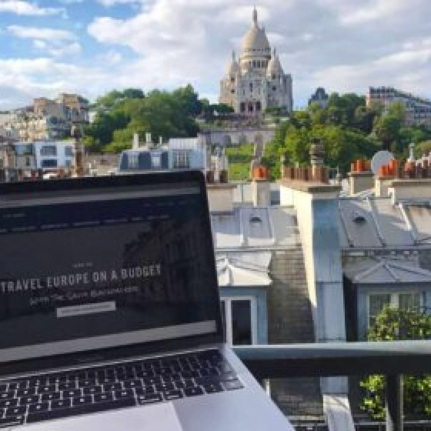 Start a Popular Travel Blog