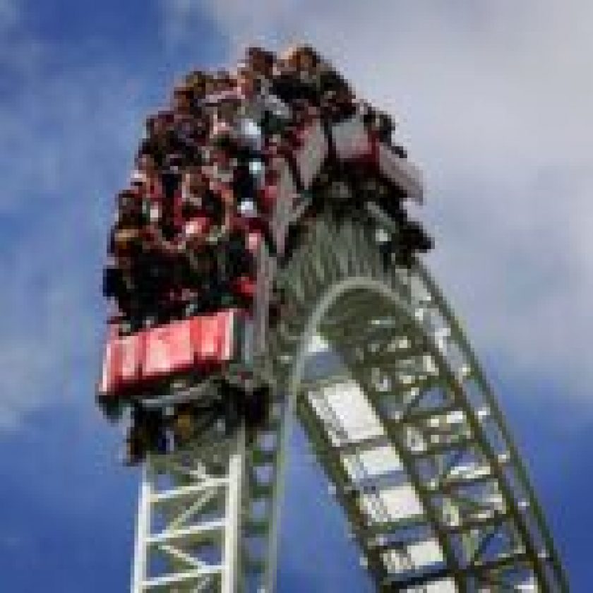 WORLD'S FASTEST ROLLER COASTER IS SUSPENDED