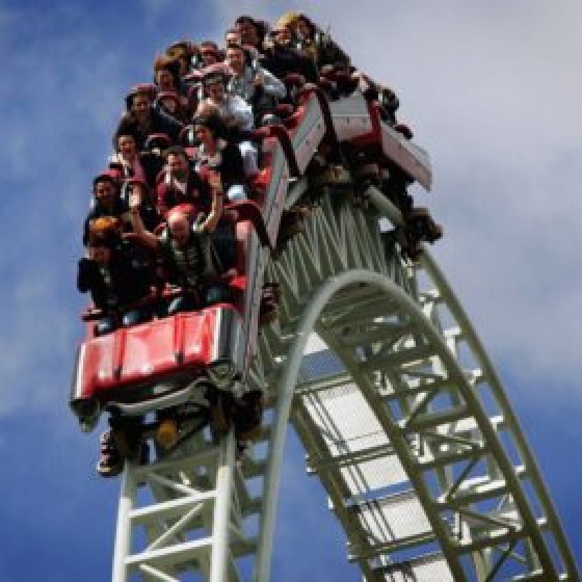WORLD'S FASTEST ROLLER COASTER IS SUSPENDED