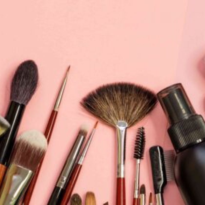 clean makeup tool