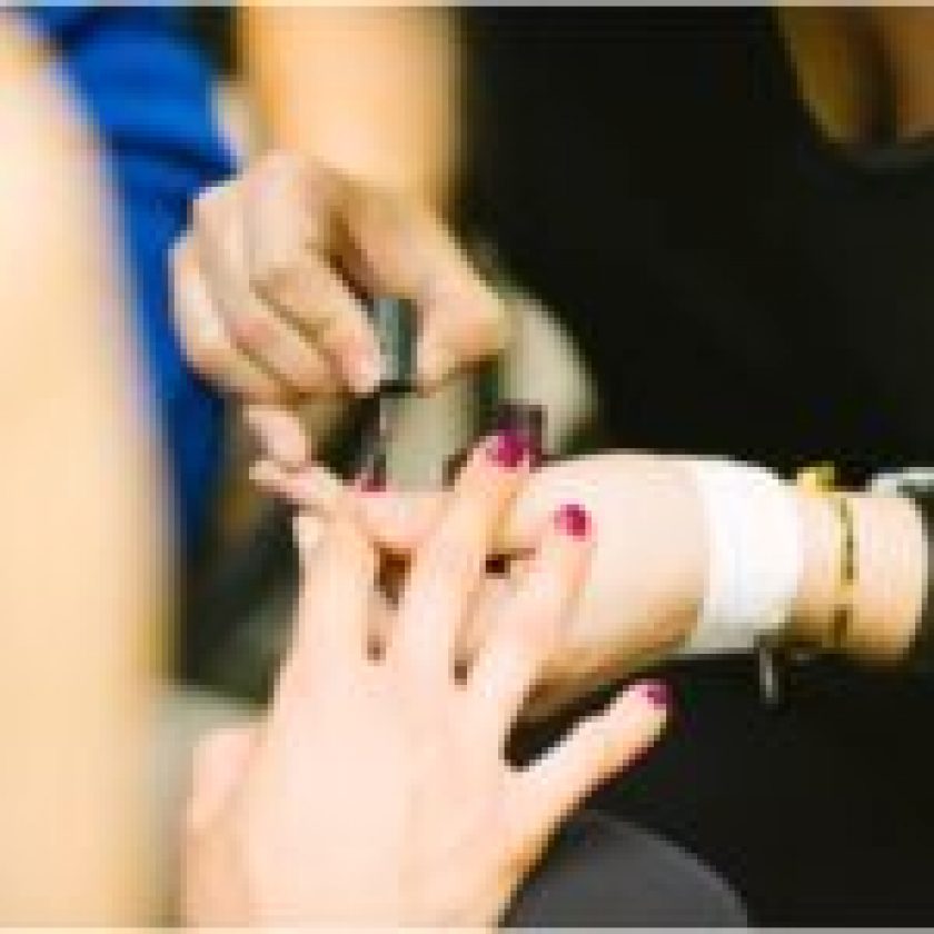 Tips to Heal Damaged Nails